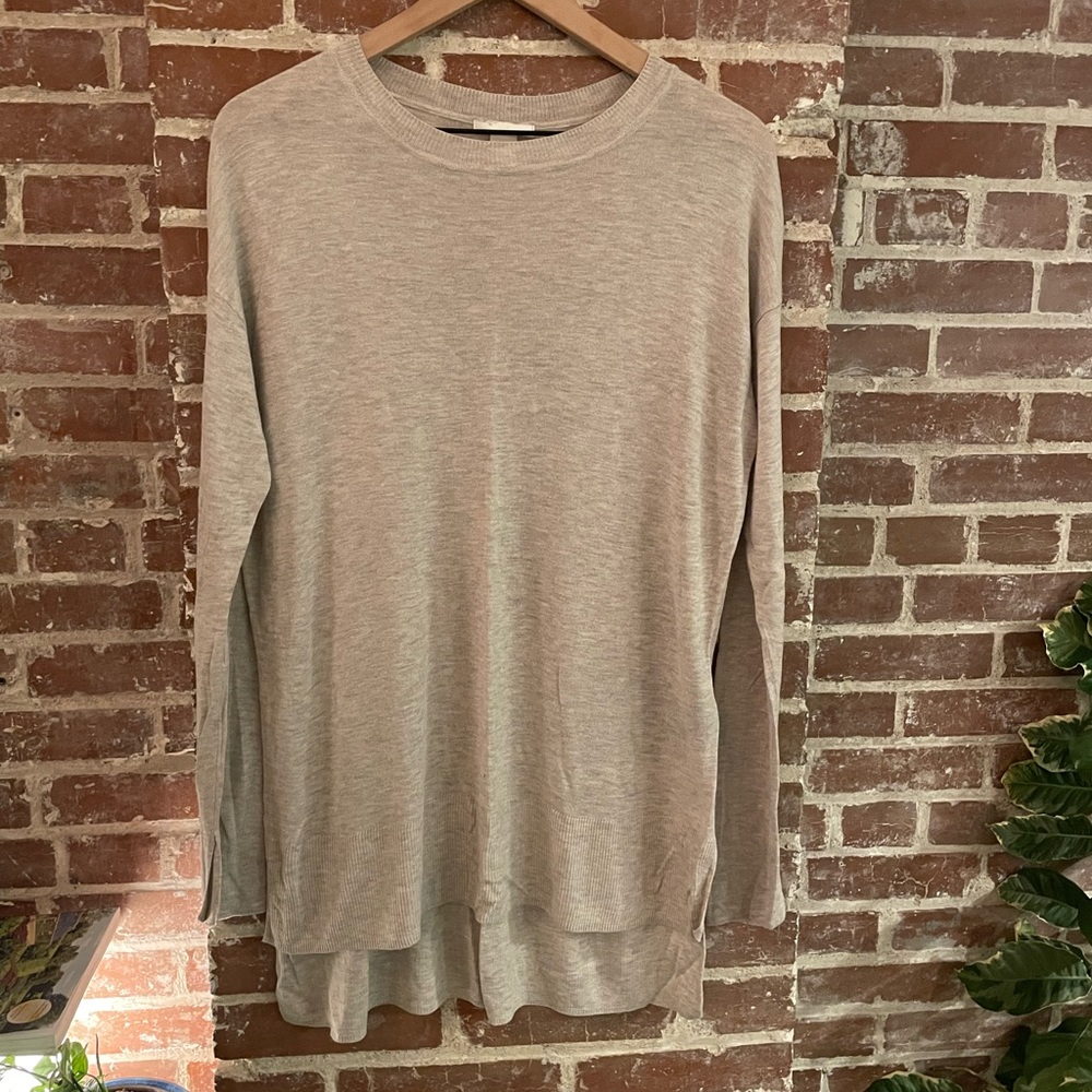 H&M Lightweight High Low Sweater